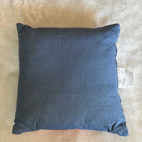 Levi’s bandana pillow mix Red /Navy - Picture 4 of 11